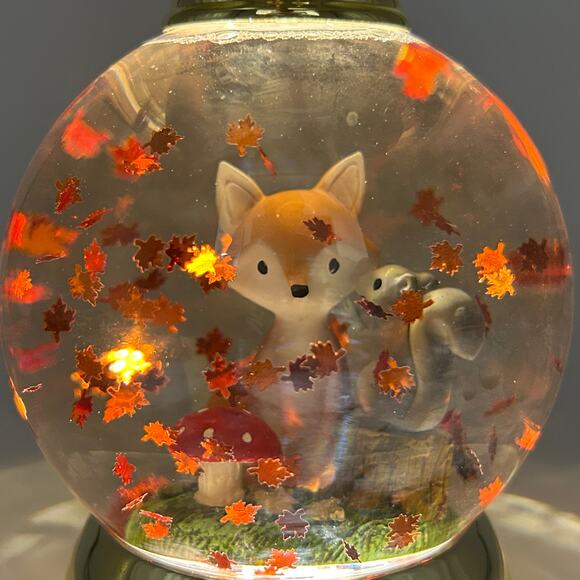 Bath & Body Works Fox & Squirrel Light Up 3-Wick Candle Holder Fall Leaves Globe - Picture 5 of 5